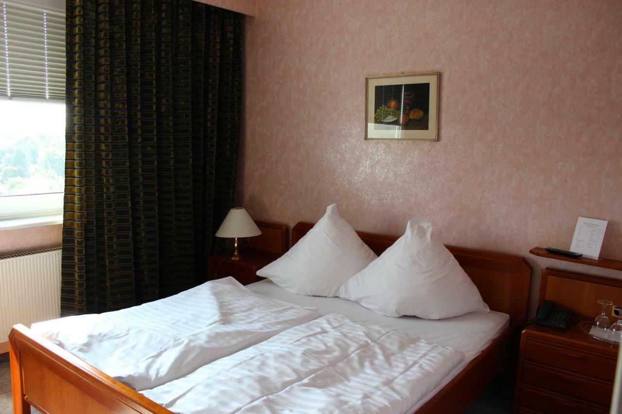 Wiking Hotel Генштедт-Ульцбург Екстер'єр фото